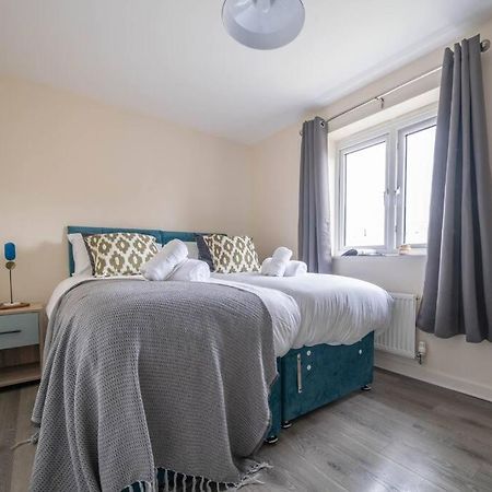 Ferienwohnung Good For Company Let 2-Bed In Coventry 2X Parking Exterior foto
